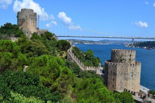 İstanbul Şehir Turu ve Boğaz Gezisi