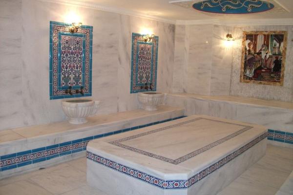 Blue Marmaray Hotel