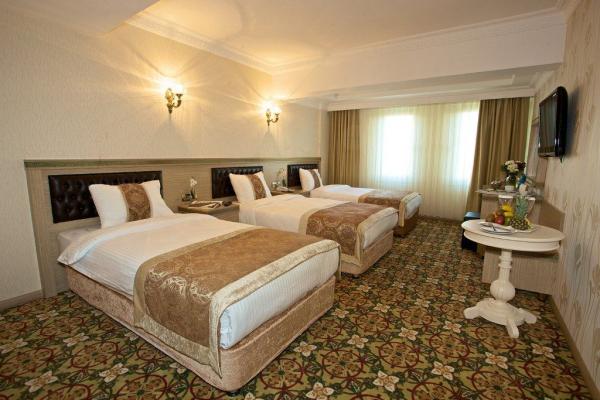 Blue Marmaray Hotel